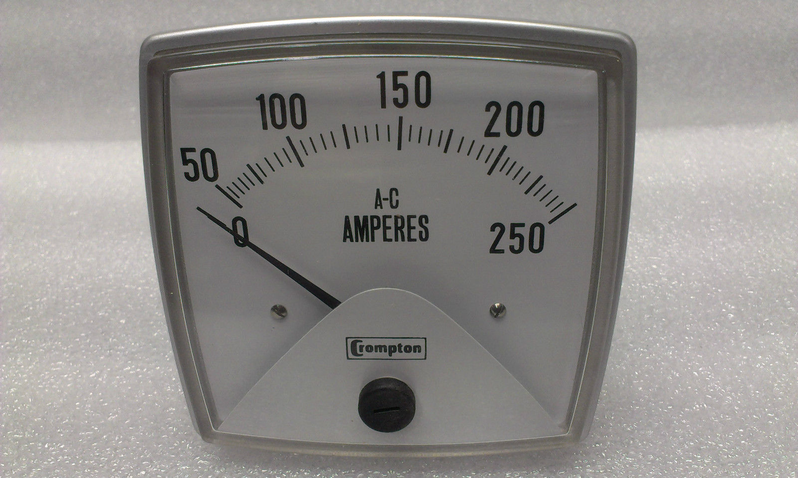 Crompton-016-02AA-LSRS-C7-